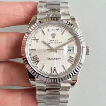 UK Stainless Steel 410L Replica Rolex Day-Date 40 228239 40MM Watches N Stainless Steel Silver Quadrant Dial Swiss 3255